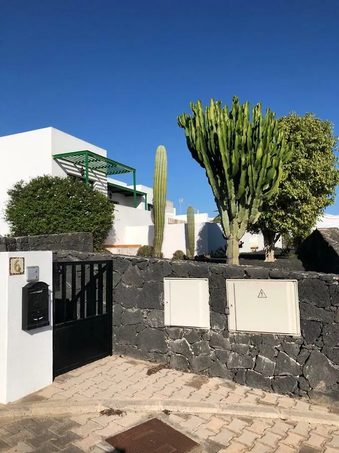 Сasa de vacaciones Villa Casa tranquila con vistas en la colina de tías