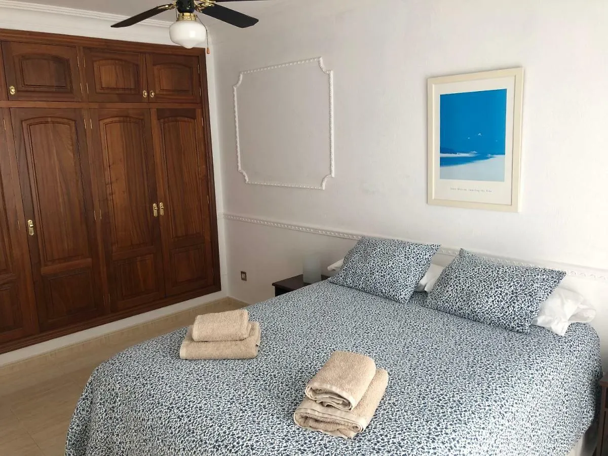 Villa Casa tranquila con vistas en la colina de tías Сasa de vacaciones