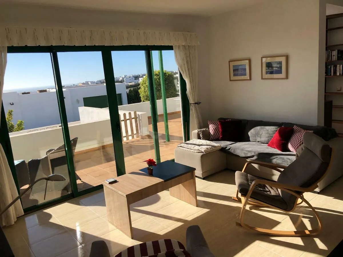 Villa Casa tranquila con vistas en la colina de tías Сasa de vacaciones
